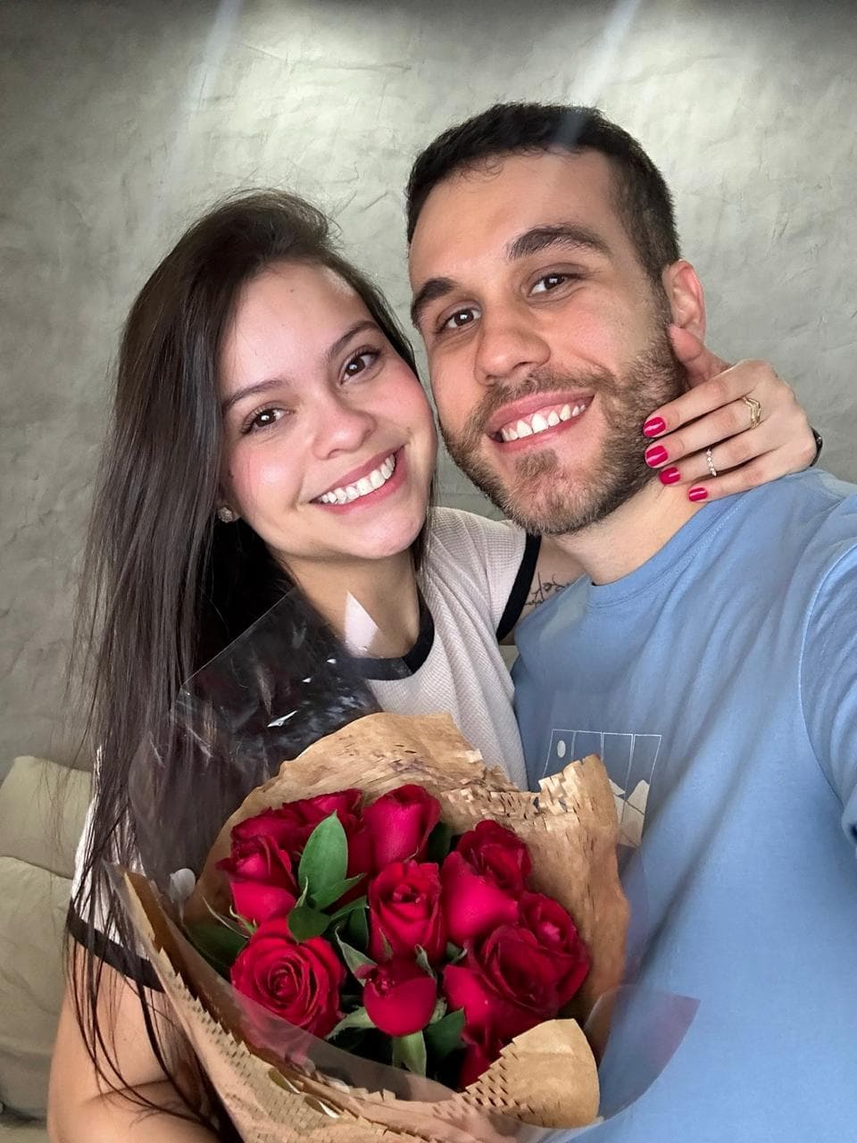 Patrocínio oficial do “amor é lindo, mas custa caro”